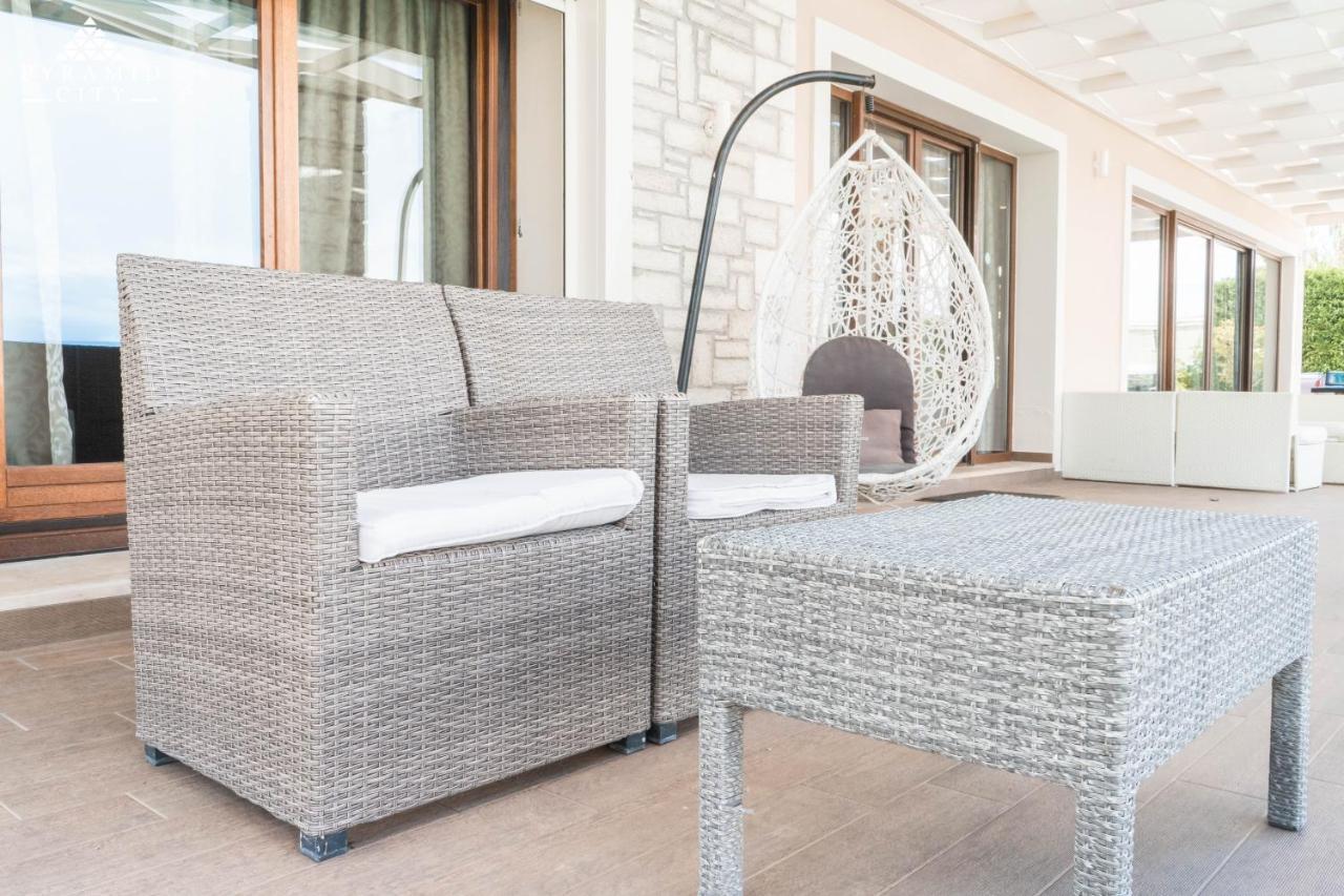 Luxury Villa Hera - Beachfront Рода Экстерьер фото